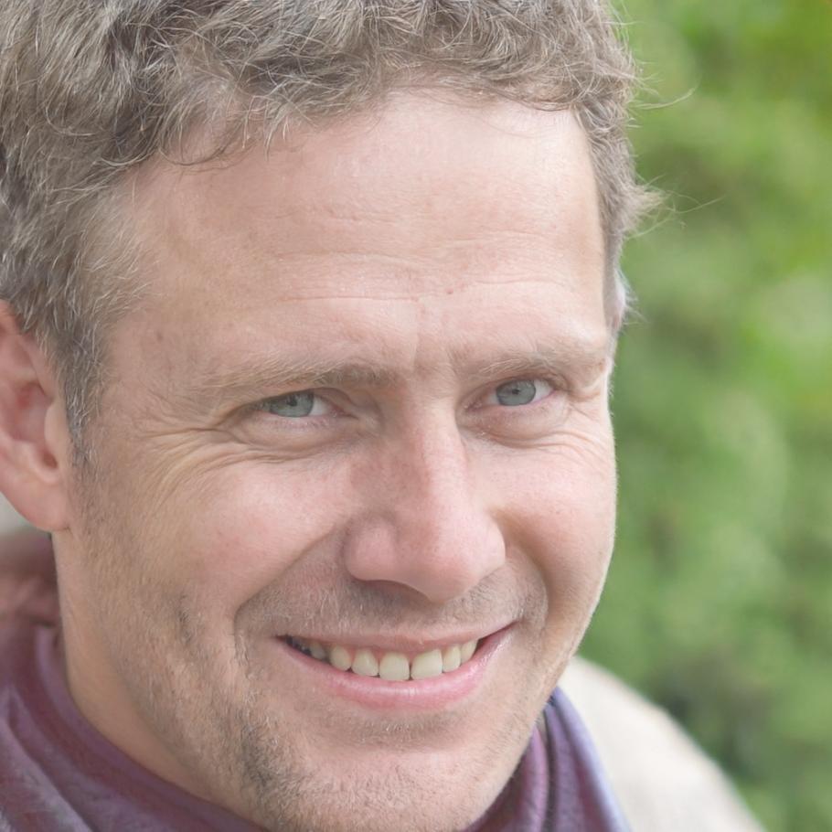 Retrato profesional del instructor senior